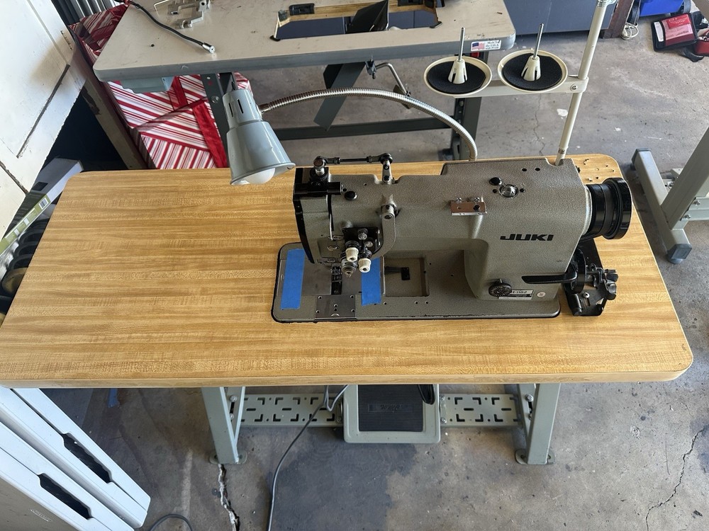 *Juki LH-1182* - Double Needle - Sewing Machine w/ Table & Servo