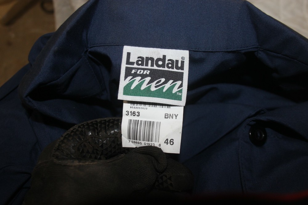 Landau Men's Size 46 Lab Coat NWT