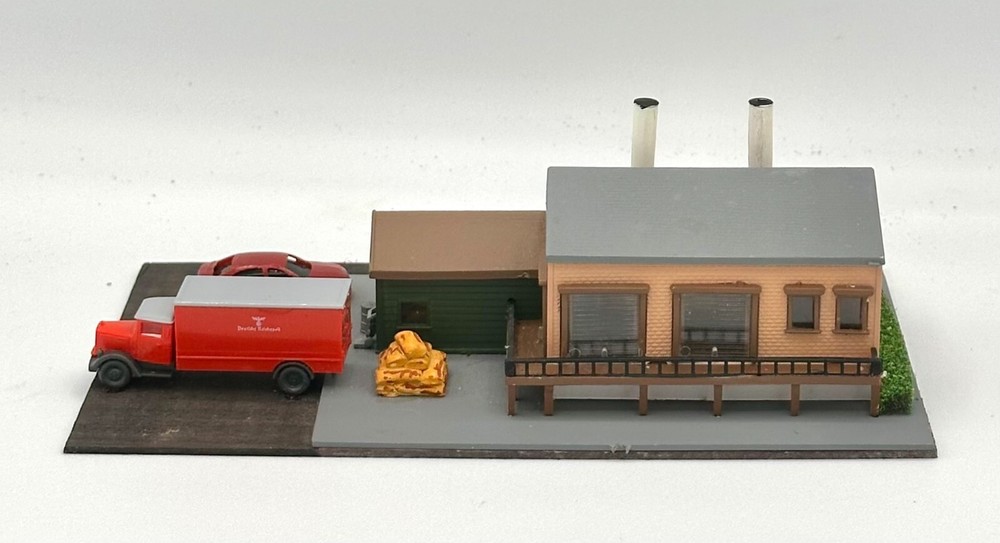N Scale Custom, Modern Industrial Warehouse  Diorama.