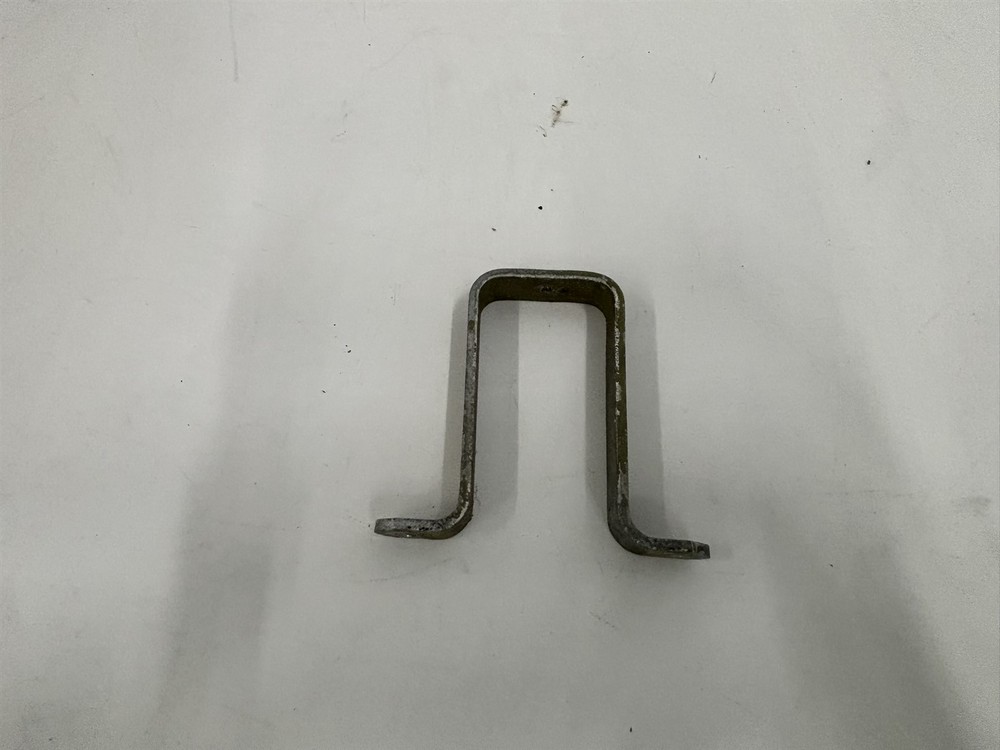 Luscombe Model 8 trim tab actuator mount bracket support