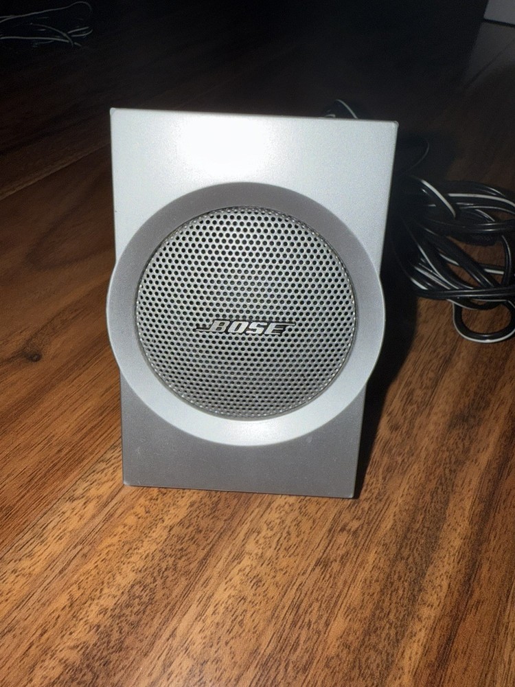 Bose Companion 3 Multimedia ComputerSpeaker System