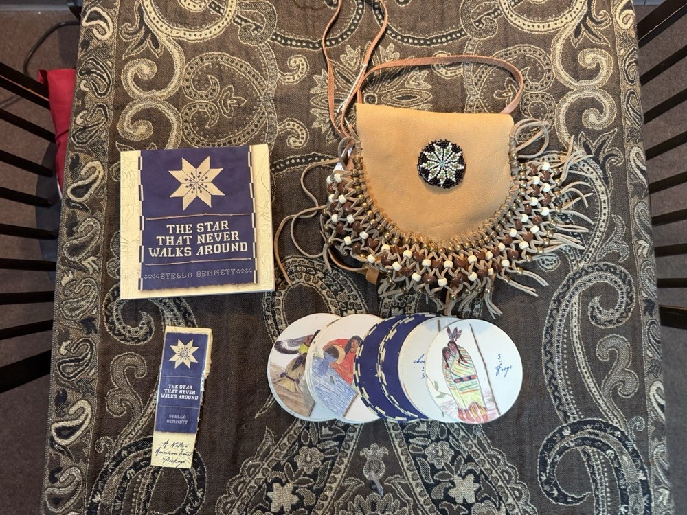 The Star That Never Walks Around Oracle Deck
