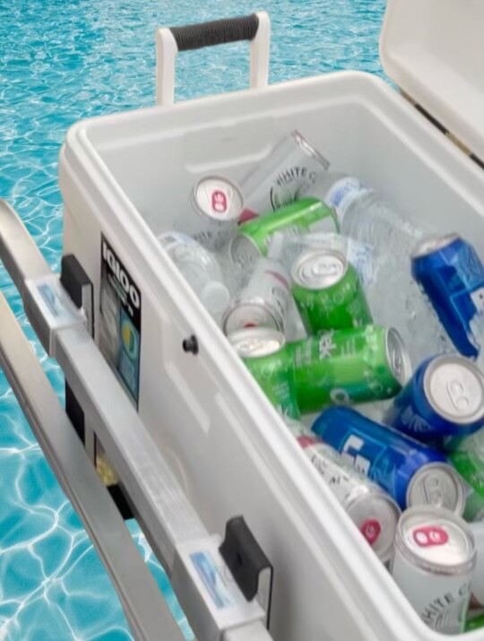 Pontoon Boat 18 Super Cooler Solution with Storage Rack
