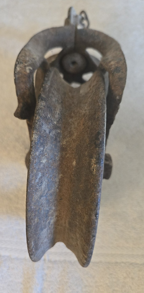 Vintage 6" Cast Iron Farm Barn Pulley