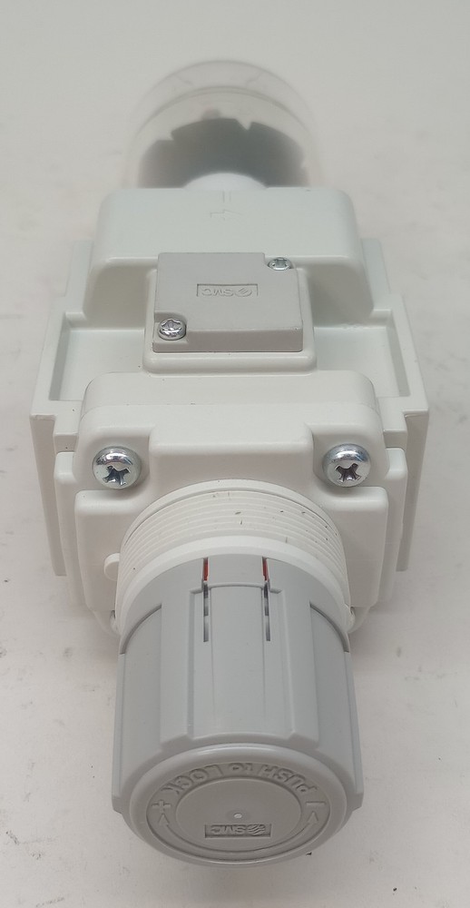 SMC AW40-06-B Filter Regulator 3/4" Port