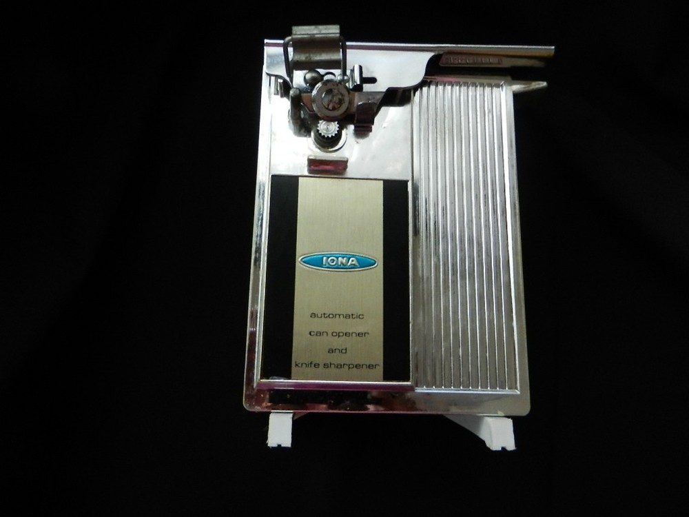 Vintage Iona Automatic Can Opener And Knife Sharpener