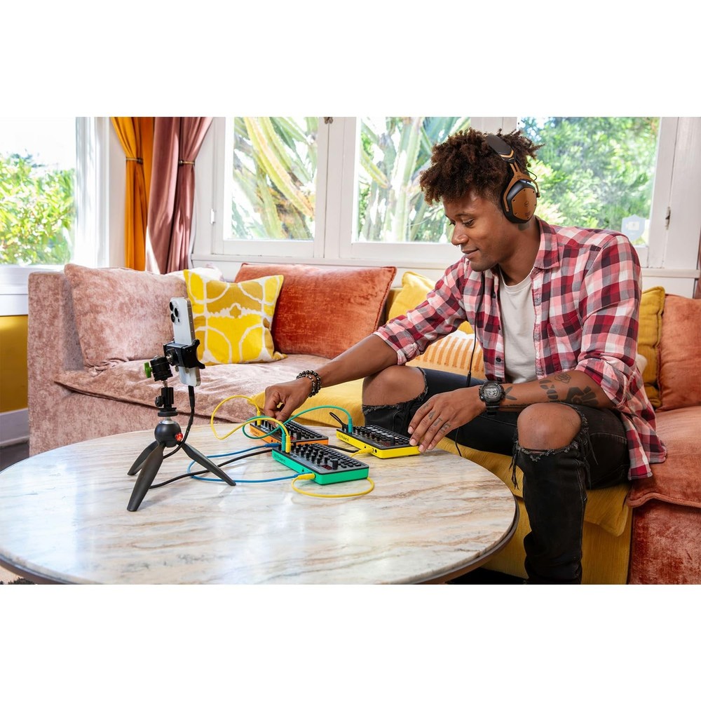 Roland P-6 Creative Sampler AIRA Compact Granular Sound Sequencer USB-C