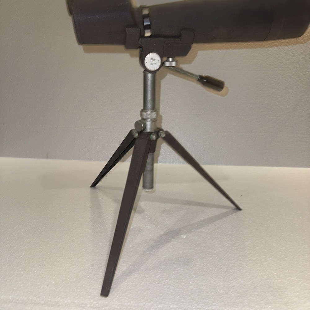 SWIFT SPOTTING SCOPE MODEL 821 with TRIPOD