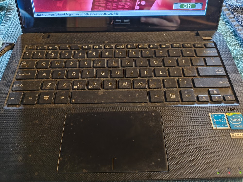 Asus Computer With John Bean Visualiner Pro32 Program For Wheel Alignment