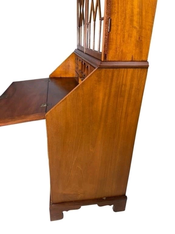 18TH CENT. SOLID MAHOGANY SECRETARY
