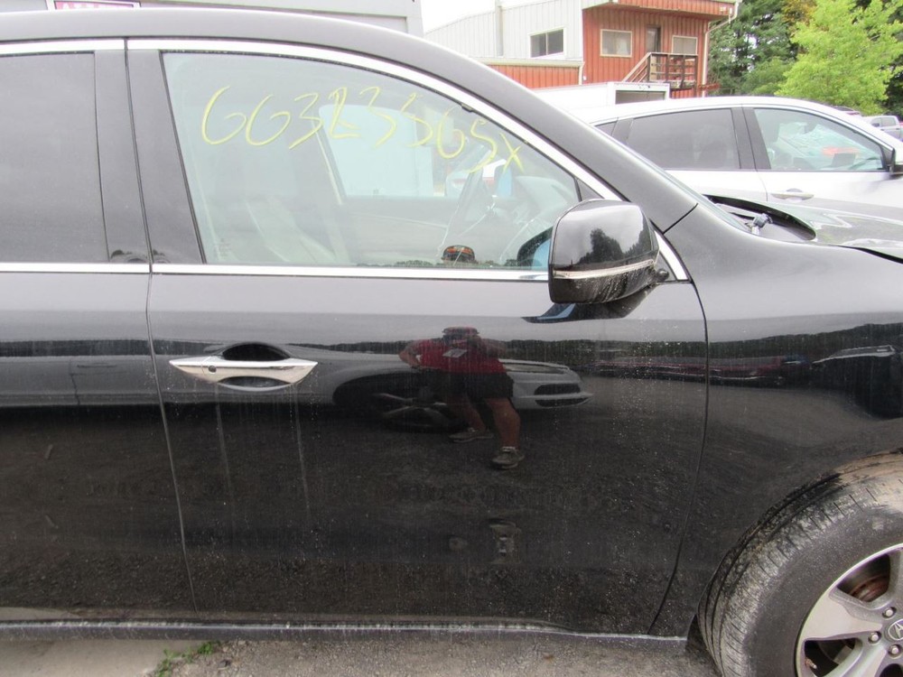 MDX 2014 Glove Box 1073391
