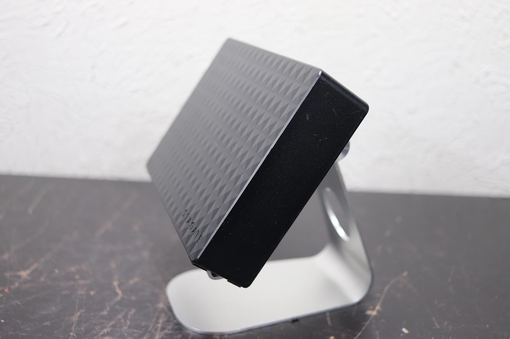 Seagate Expansion Desktop External Hard Drive 3TB Model: SRD00F2 USB & Adapter