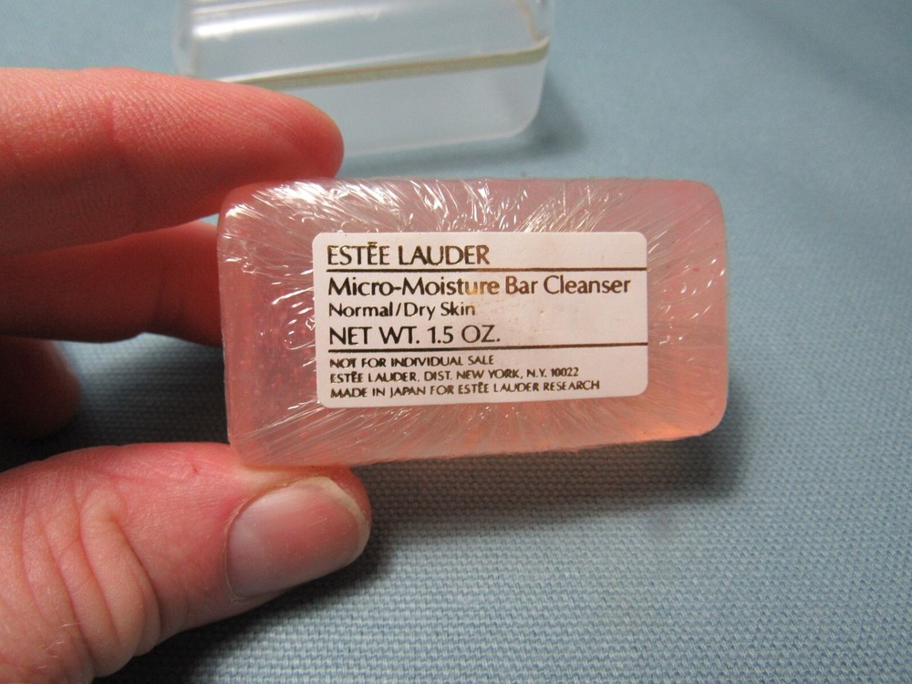ESTEE LAUDER MICRO MOISTURE BAR CLEANSER