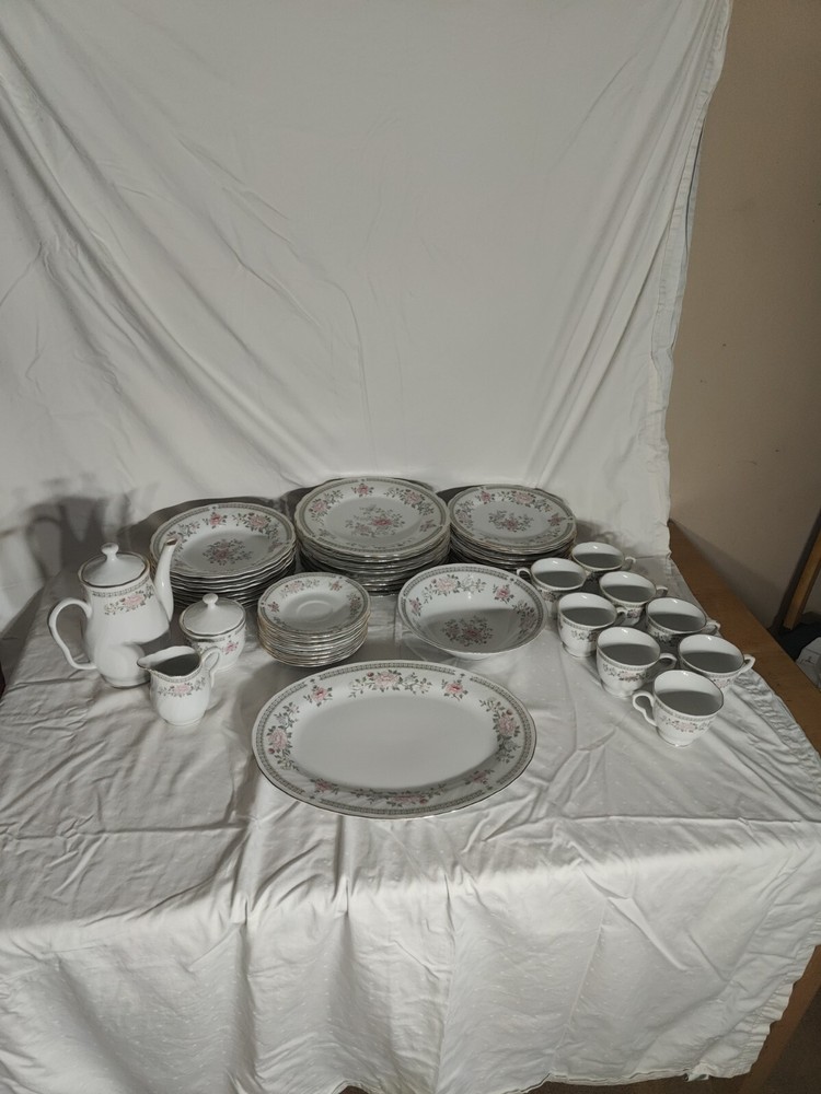 fine china sets for 8