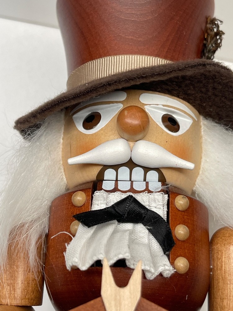 Crate&Barrel Christian Ulbricht Clockmaker German Nutcracker 10.75” Numbered