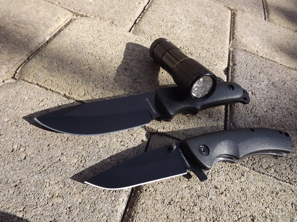 Survival Camping Black Stealth Fixed-Blade Folding Knife & LED Flashlight SET