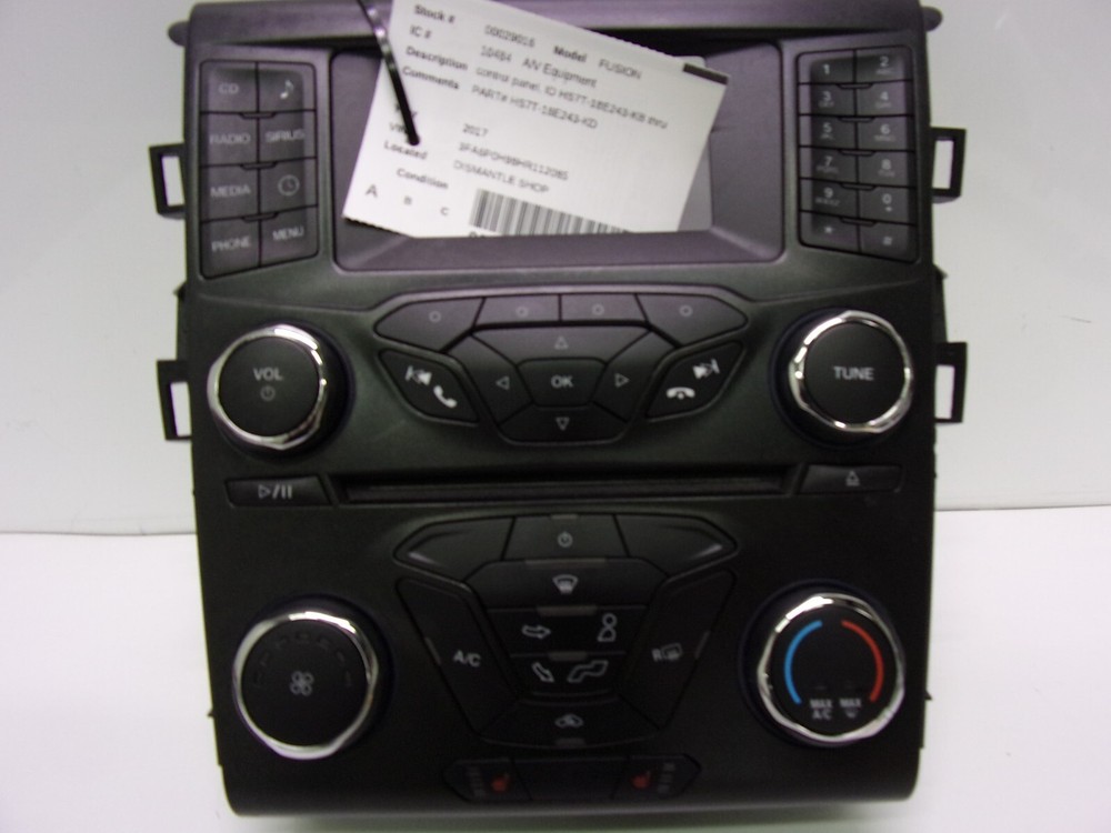 FORD FUSION 2017-2019 A/V Equipment control panel