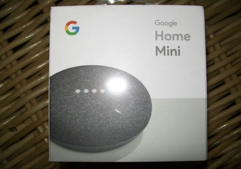 Google Home Mini Smart Assistant - Charcoal (GA00216-US)