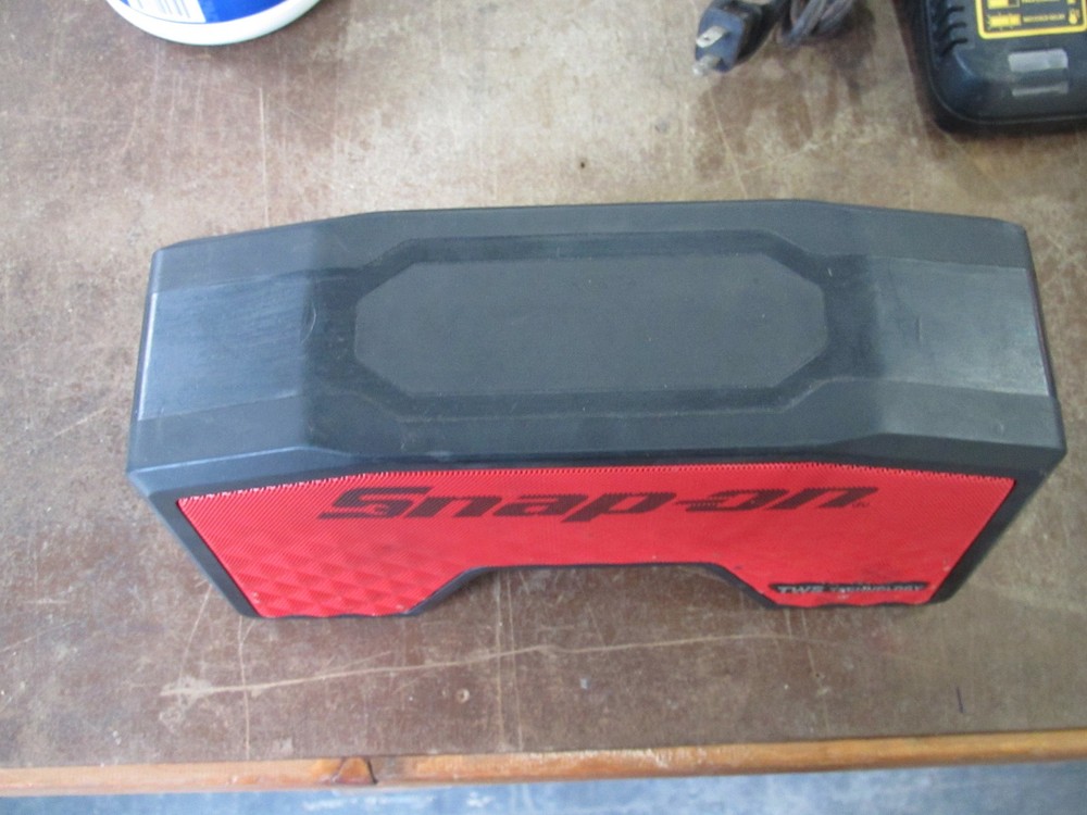 Snap-on 14.4 V MicroLithium Bluetooth Speaker Red - CTBTSP861R Speaker Only