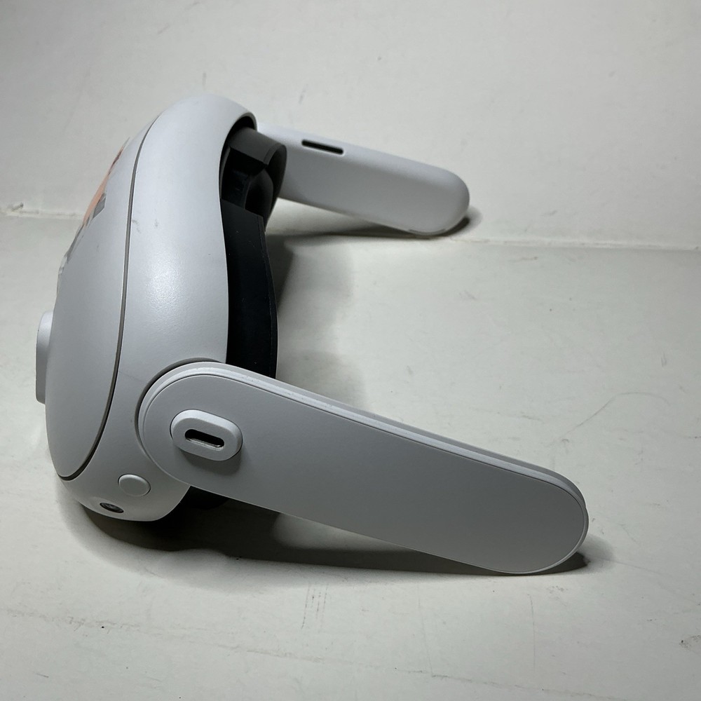 Meta Quest 3 128GB VR Headset Only (0014)- Working- Read description