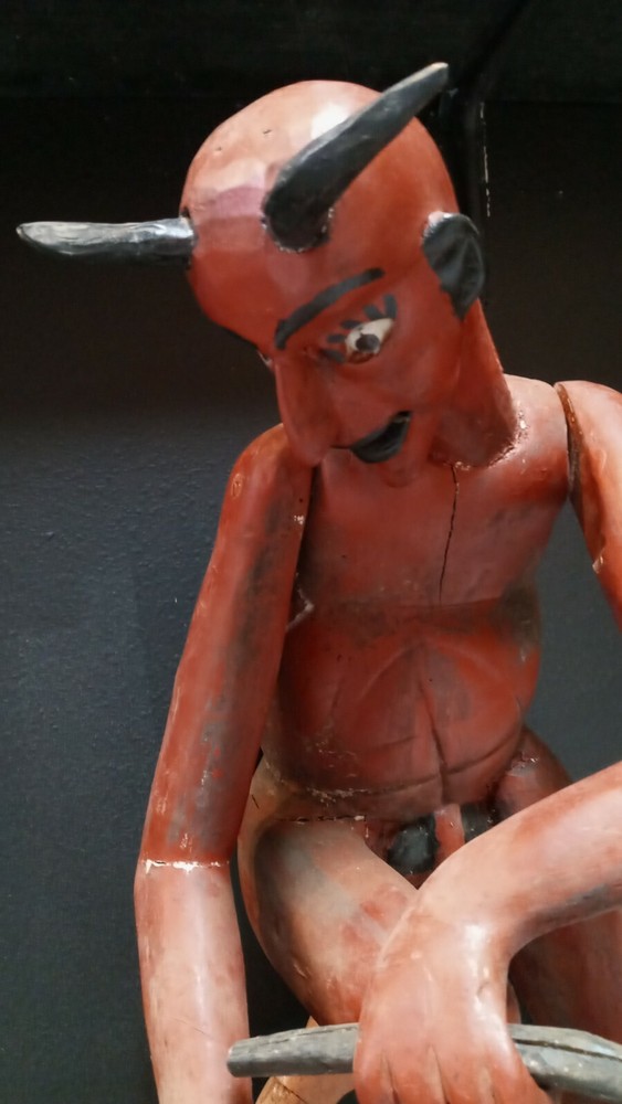 THE SINNER AND THE DEVIL LARGE SCULPTURE 40x40x40