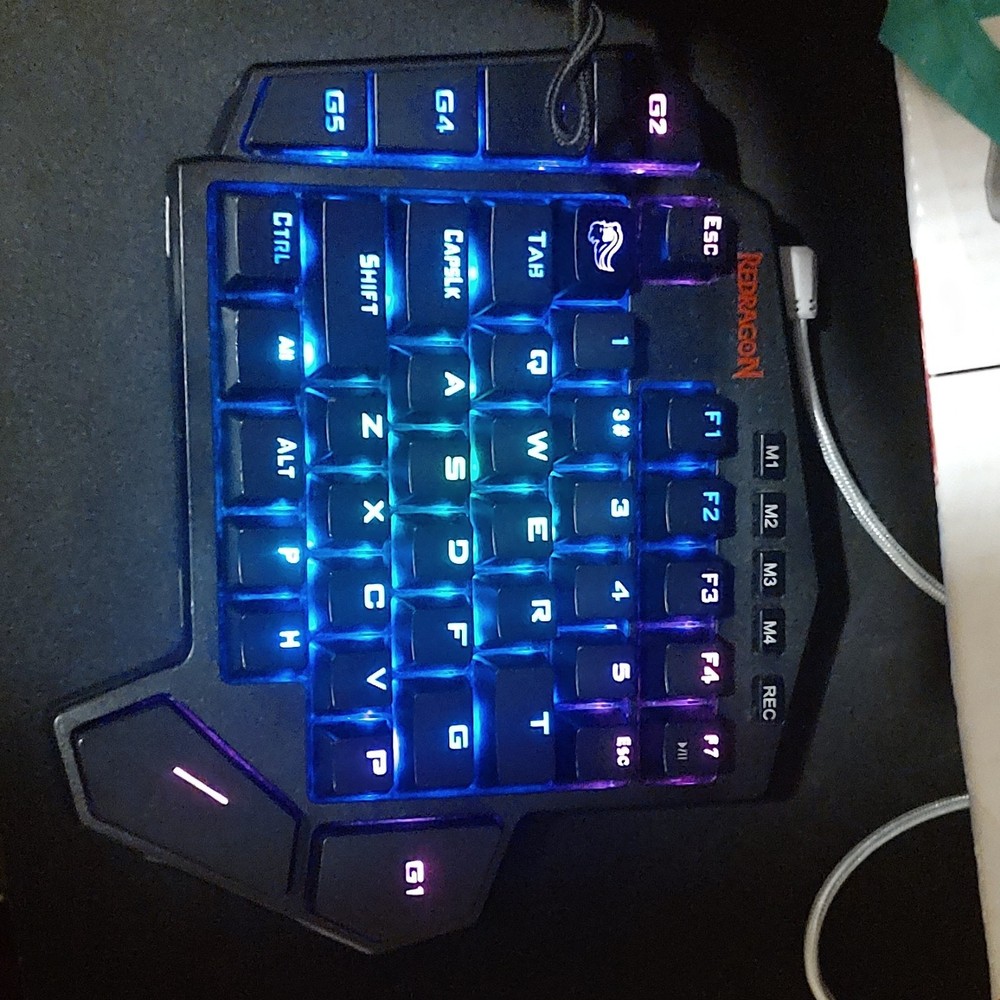 Redragon K585 RGB Backlit Gaming Keypad, Programmable Keys, Wired USB, PC, 6ft