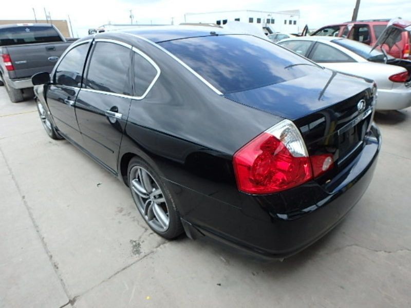 M45 2007 Distributor 137417