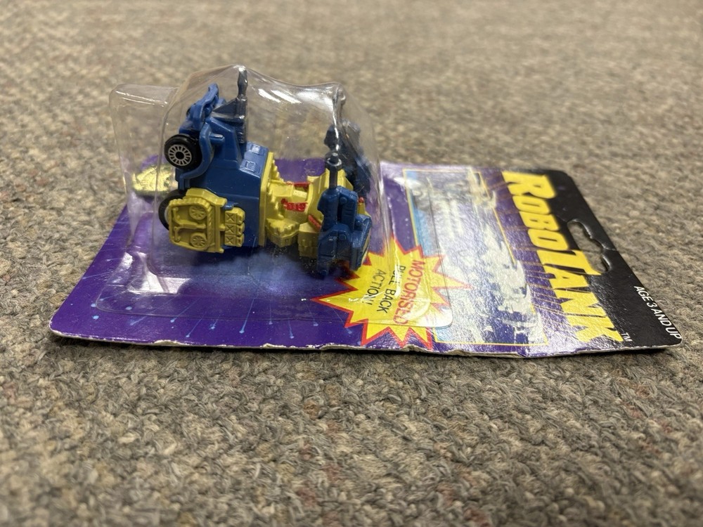 + RoboTank Motorized Pull Back Action 2 in 1 Yellow & Blue Robot NIP CM-111B