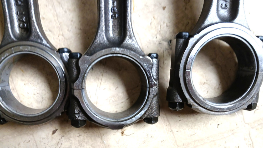 Caterpillar 3116 Piston With Connecting Rod Assembly