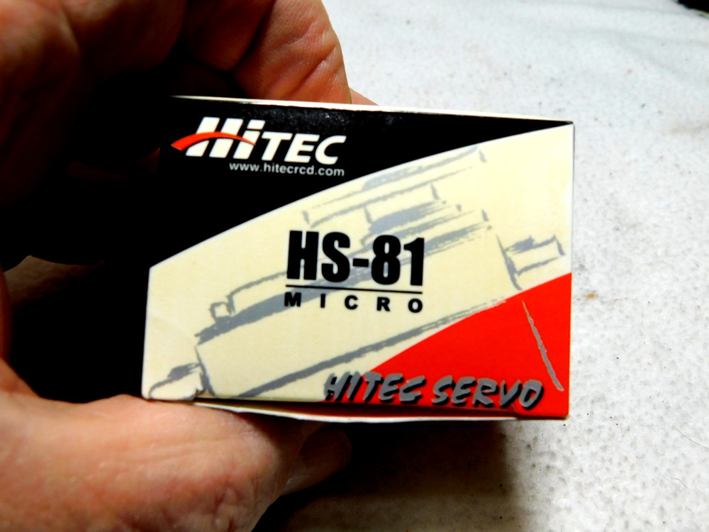NOS Hitec Servo HS-81 Micro in Box