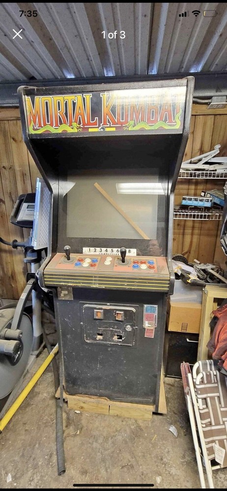 mortal kombat arcade cabinet