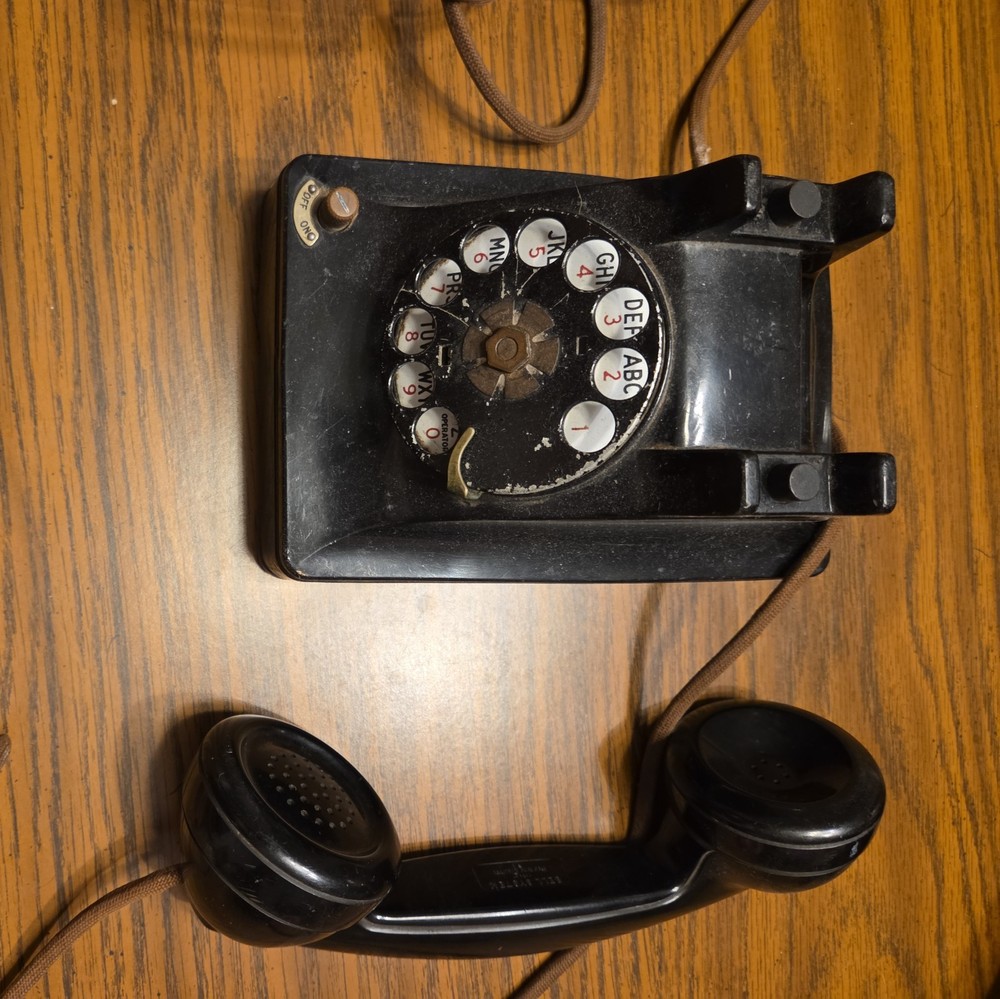 Vintage Bell System Rotary telephone. decorative