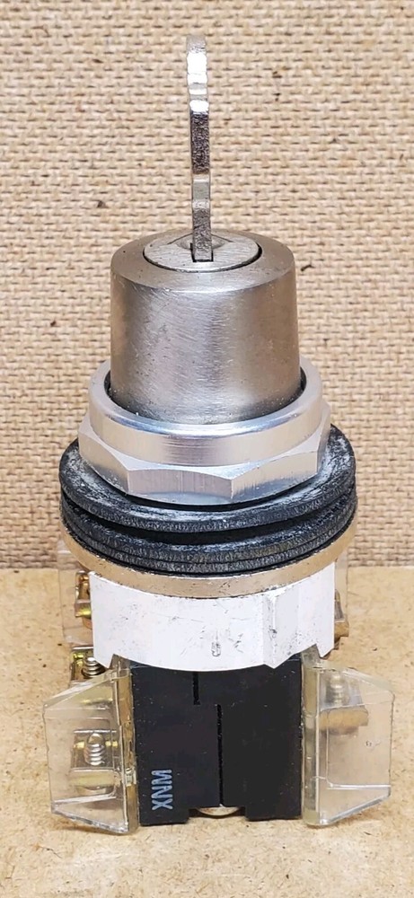 Allen Bradley 800T-J73 Operator For Selector