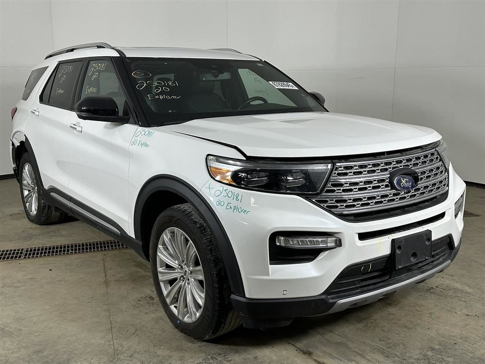 Camera/Projector Camera Windshield Mounted Fits 20-24 AVIATOR 2736920