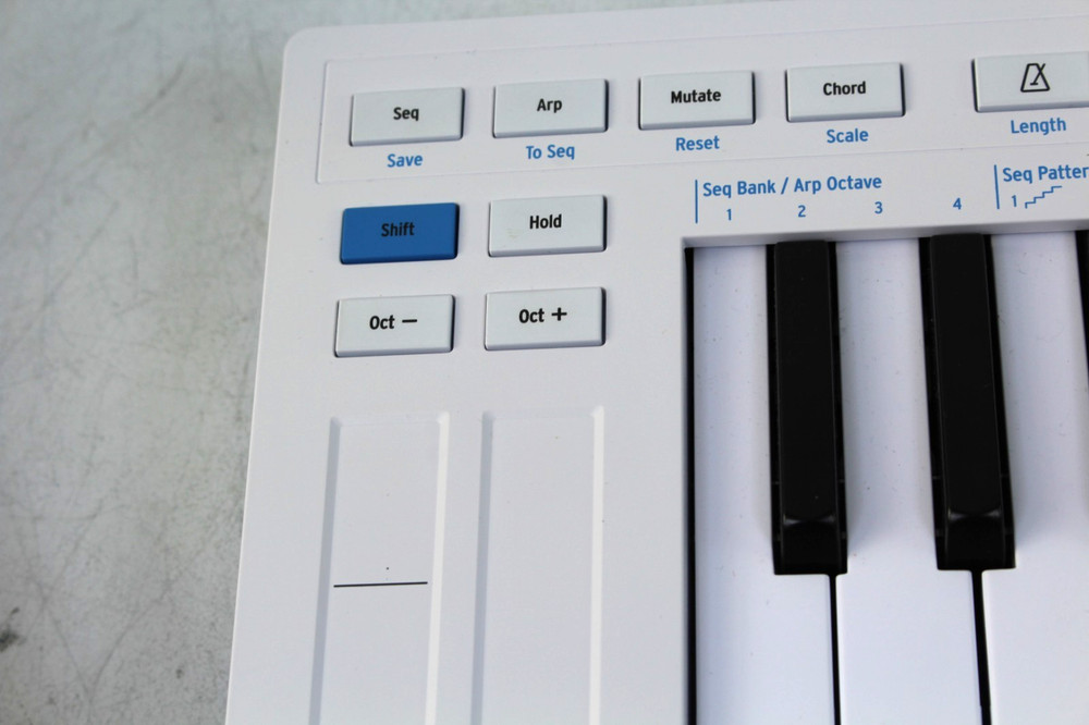 DEFECTIVE - Arturia KeyStep mK2 32-key Controller & Sequencer - White #R7377