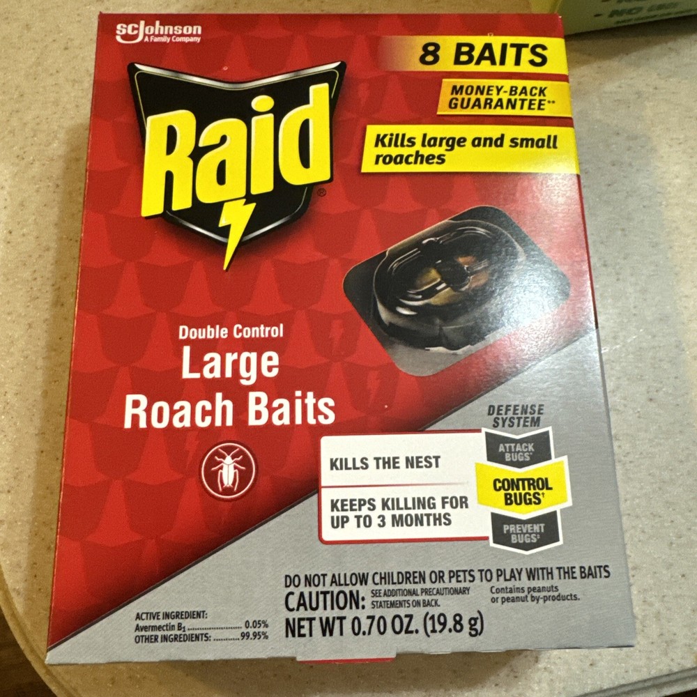 RAID Double Control Large Roach Baits 8 Count Defense System Kills For 3 Months