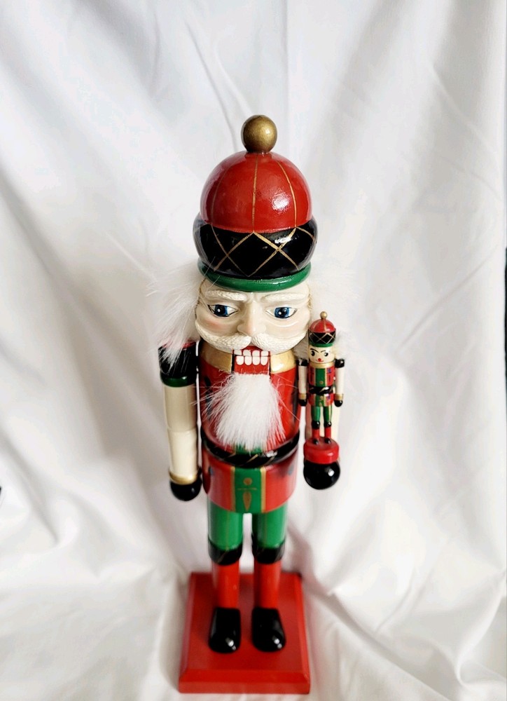 Nut Cracker Figurine