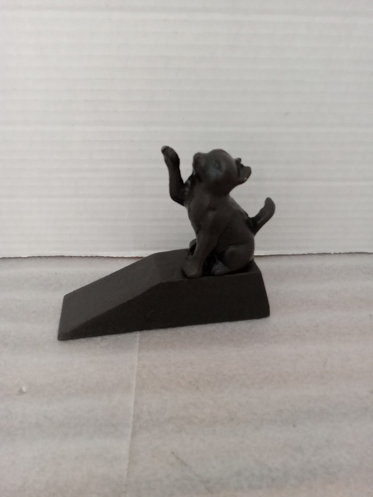 Cast Iron Cat Door Stop. Approximately 6x5