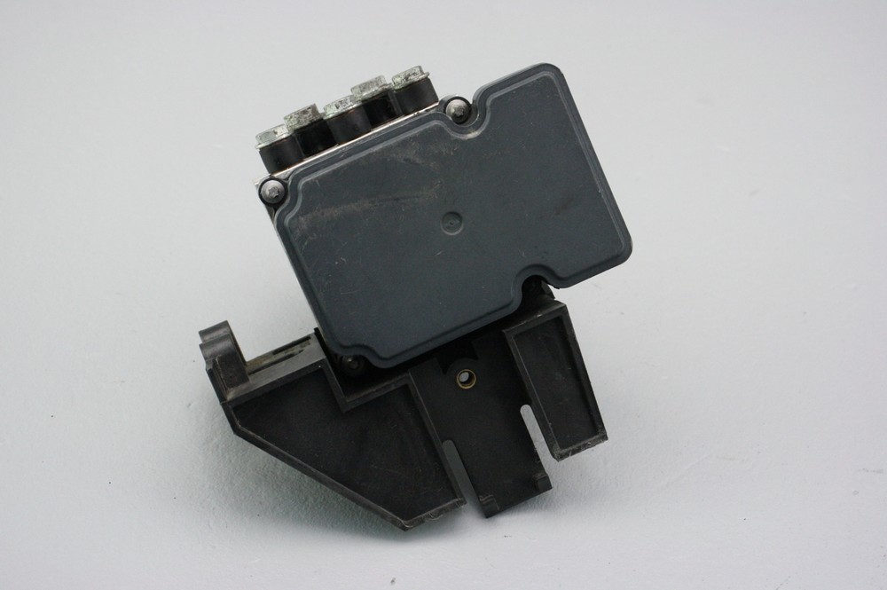 2016 Harley Road Glide Ultra ABS Pump Controller Module Unit Assembly 41100013