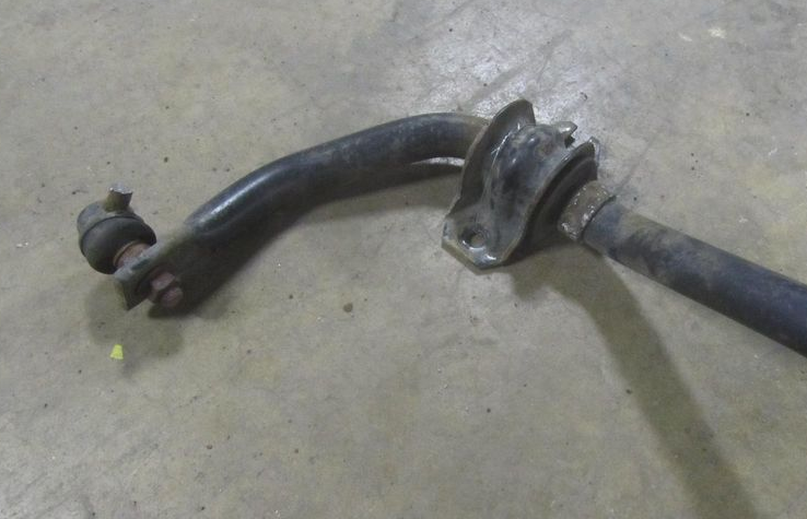 2004-2015 Nissan Armada Rear Stabilizer Bar