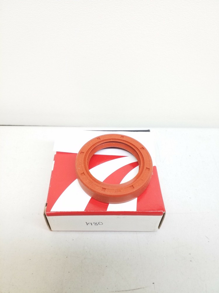 1980 Engine Oil Seal