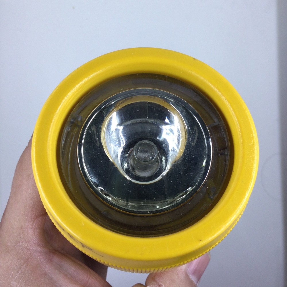 YELLOW Ikelite MINI C-LITE Underwater Dive Light With Clip - Tested