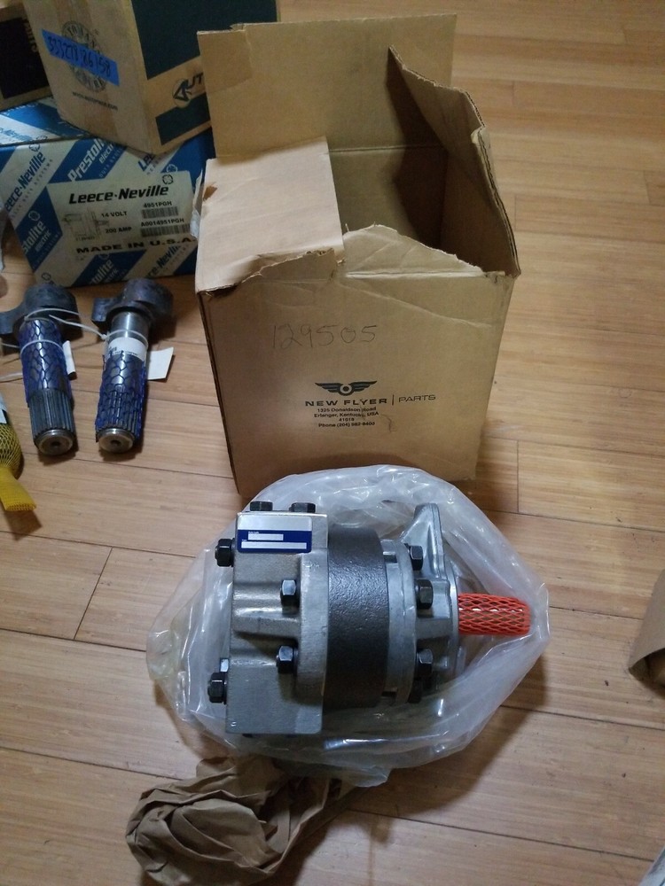 NEW FLYER HYDRAULIC GEAR PUMP TYPE  #  CPB-1341