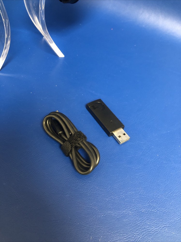 NICE Logitech G935 Wireless Sound LIGHTSYNC Gaming Headset/W DONGLE