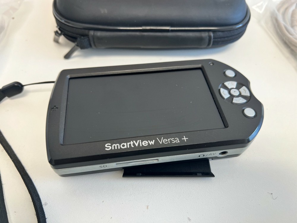Humanware SmartView Versa + Handheld Electronic Magnifier