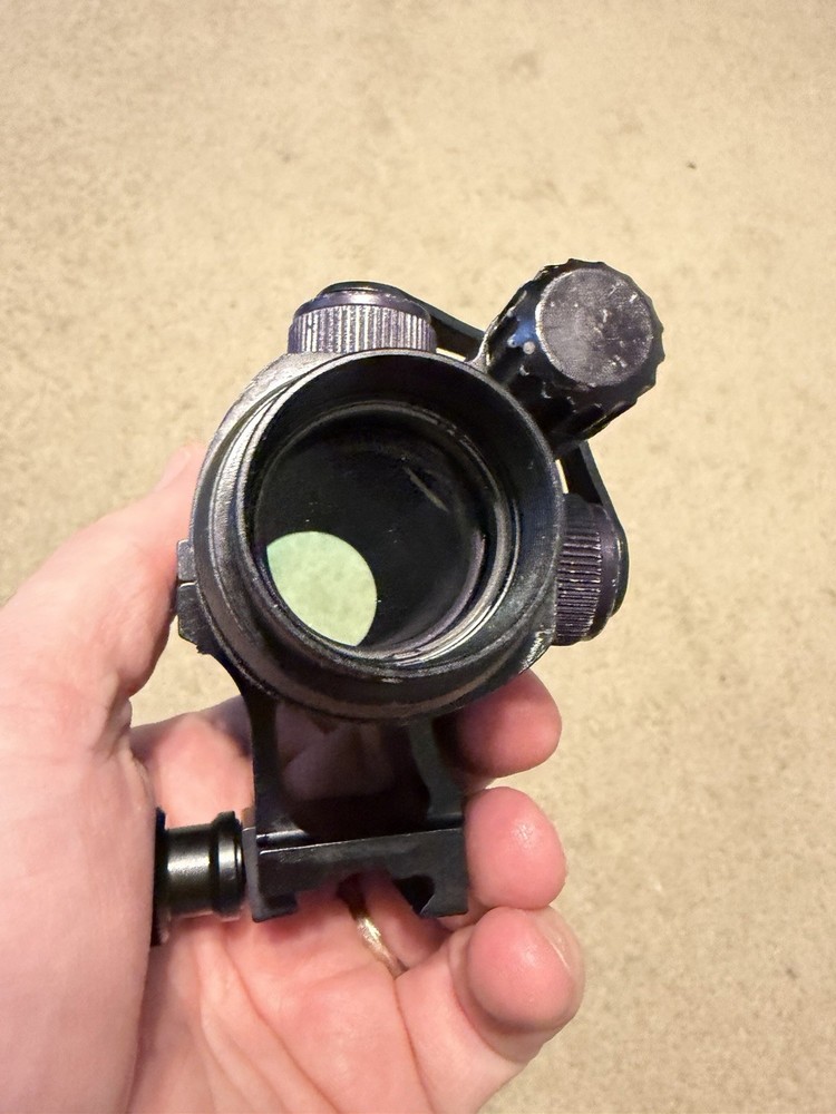 Aimpoint Comp M2 Red Dot with Wilcox Mount