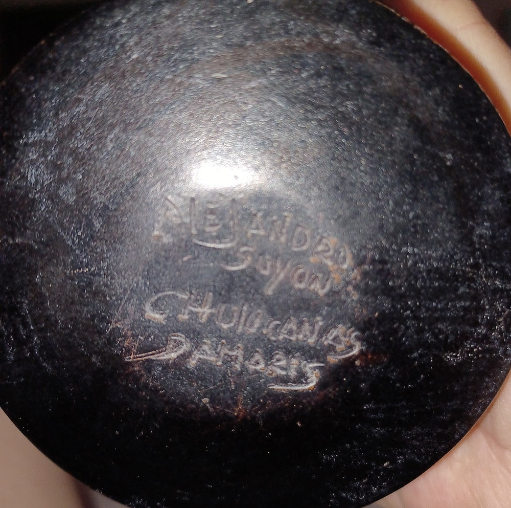 Peruvian Chulucanas Lidded Pottery Jar Signed 3.5"