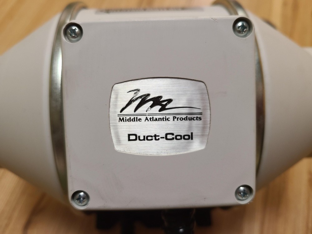 Middle Atlantic Duct Cool Long Pull Vent System