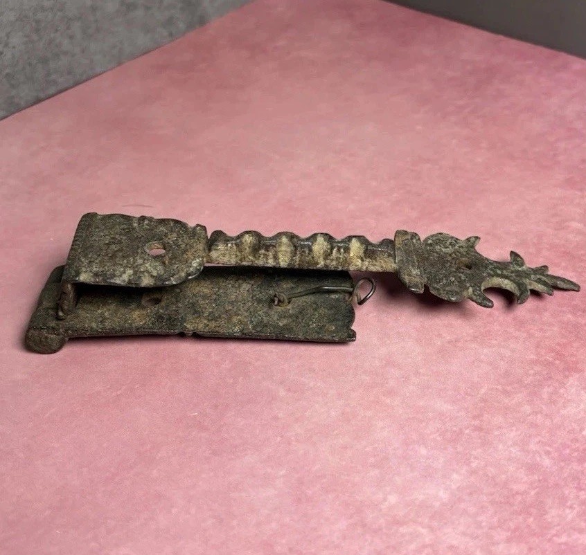 Great 18th Century Blacksmith-Forged Wrought Iron Hinge