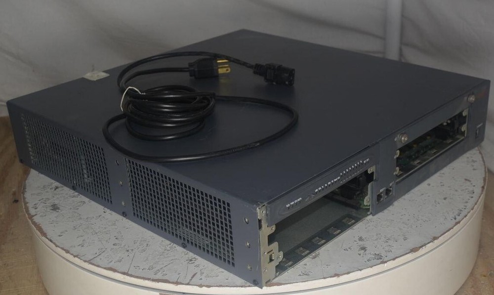 Avaya G700 Media Gateway with X330STK Stacking Module SEE NOTES